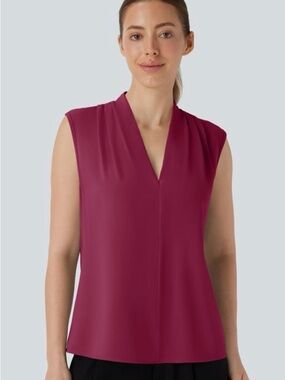 Halara BNWT Sleeveless V-Neck Women’s Top Size L